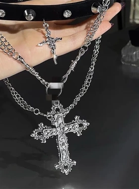 暗黑y2k辣妹风皮质铆钉choker叠戴十字架项链女个性亚文化锁骨链