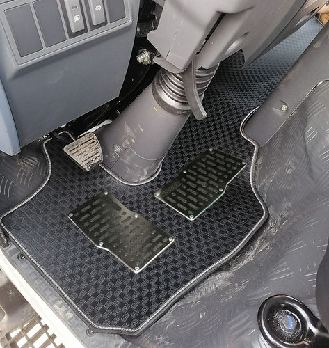 跃进小福星S50/S50Q上骏X100/X300C300X500帅虎H100/H300货车脚垫 - 图1