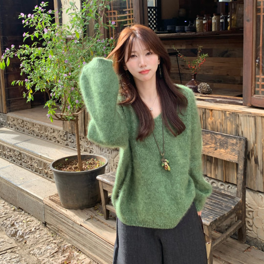 Berry likes you and likes bulky custom-made v-neck all-wool brushed soft and waxy sweater lazy loose slimming top