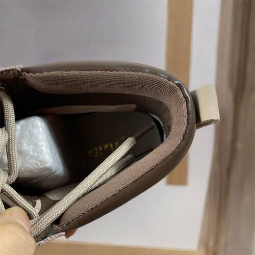 品牌女鞋头层牛皮大黄蜂户外工装靴2024秋冬款马丁靴复古短筒靴子 - 图3