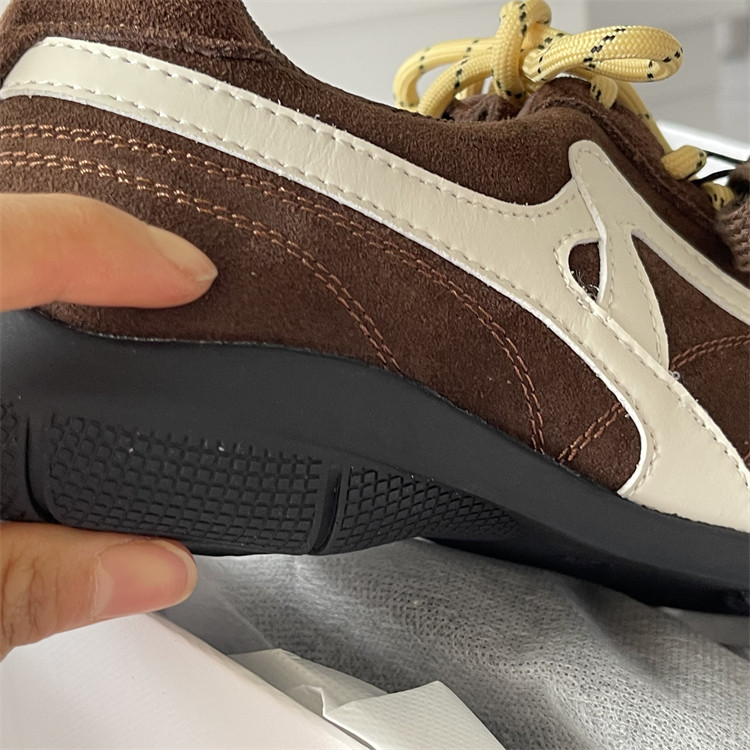 张艺凡同款牛反绒德训鞋女真皮2025新款复古休闲运动鞋厚底阿甘鞋,淘宝优惠券,粉丝福利购,淘宝优惠卷