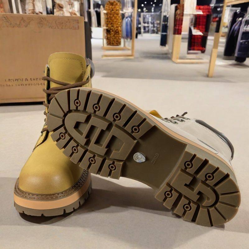 品牌女鞋头层牛皮大黄蜂户外工装靴2024秋冬款马丁靴复古短筒靴子 - 图1