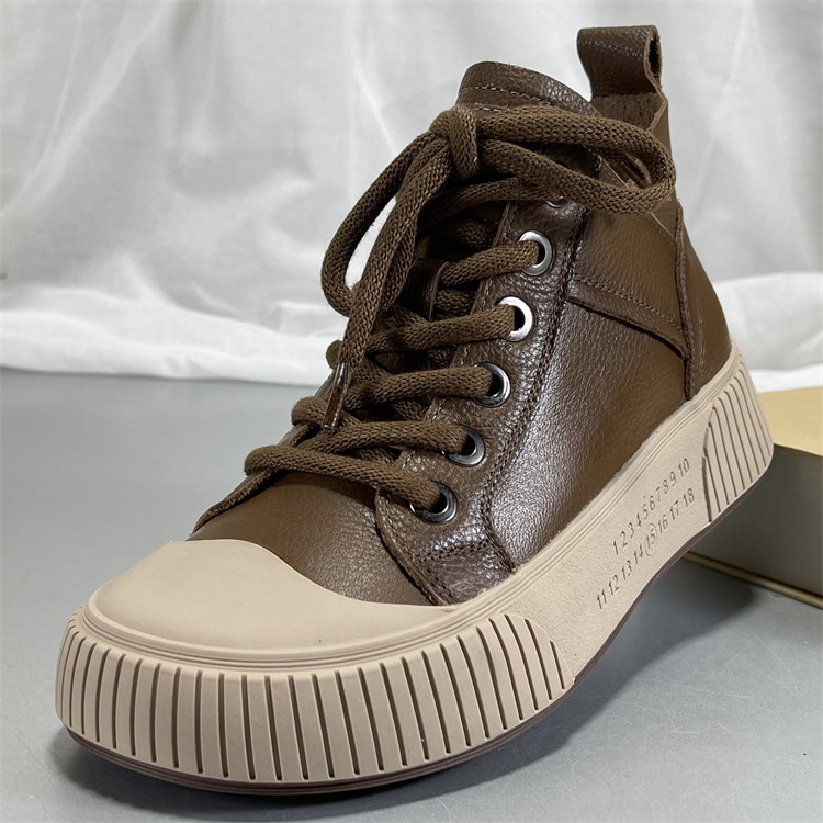 头层牛皮丑萌大头高帮鞋女2025新款复古软底女马丁靴休闲复古板鞋,淘宝优惠券,粉丝福利购,淘宝优惠卷