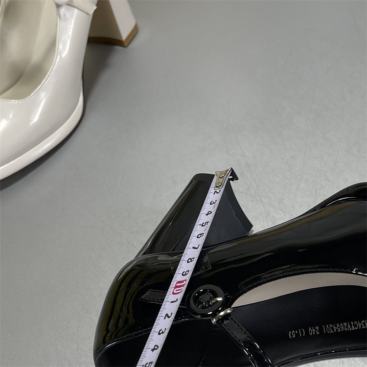 月芽儿正品牛漆皮玛丽珍防水台高跟女2026新款配裙子皮鞋粗跟单鞋,淘宝优惠券,粉丝福利购,淘宝优惠卷