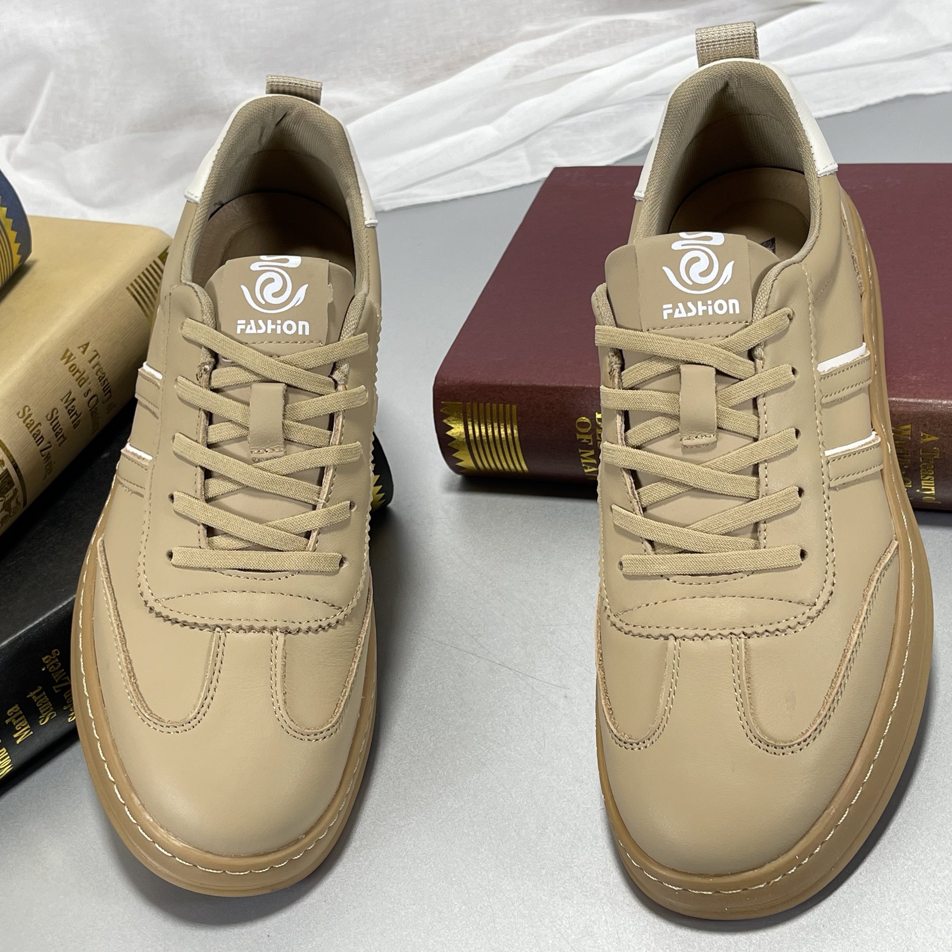 品牌男鞋头层牛皮板鞋2025秋季真皮复古德训鞋低帮休闲鞋简约单鞋,淘宝优惠券,粉丝福利购,淘宝优惠卷