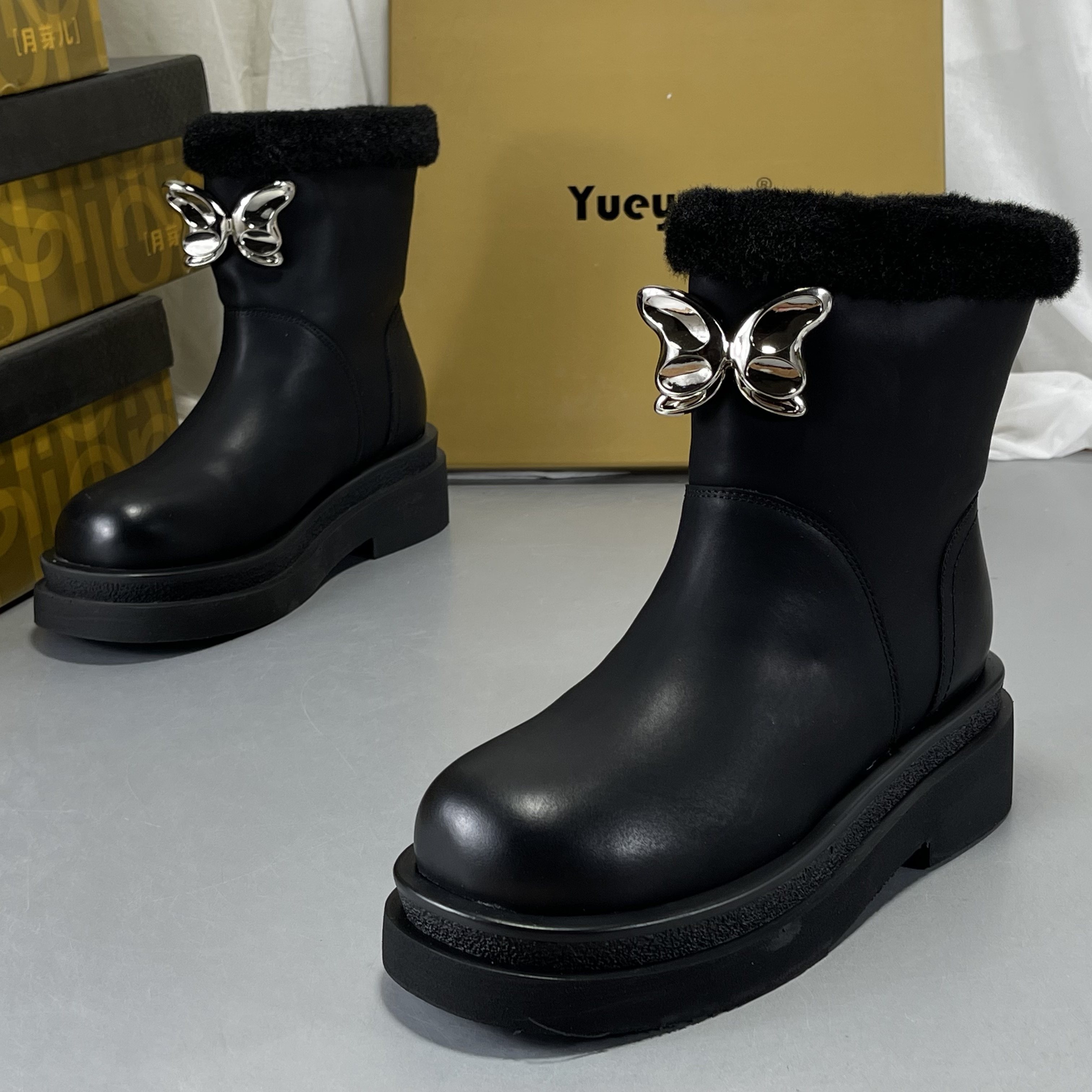 月芽儿正品牛皮加绒中筒靴加厚保暖雪地靴2025冬季真皮中筒马丁靴,淘宝优惠券,粉丝福利购,淘宝优惠卷