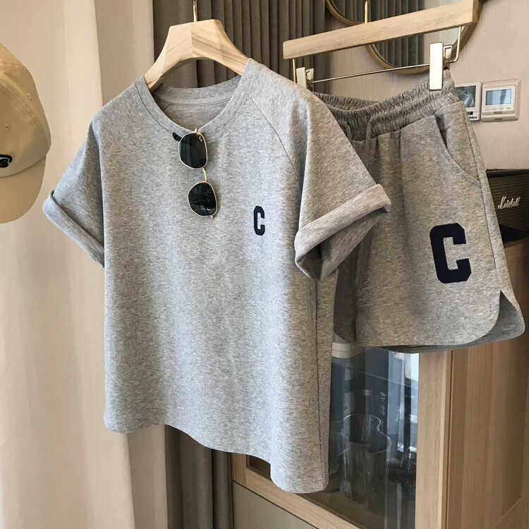 女童套装夏季2025新款洋气时髦短袖短裤小女孩夏装休闲运动两件套,淘宝优惠券,粉丝福利购,淘宝优惠卷