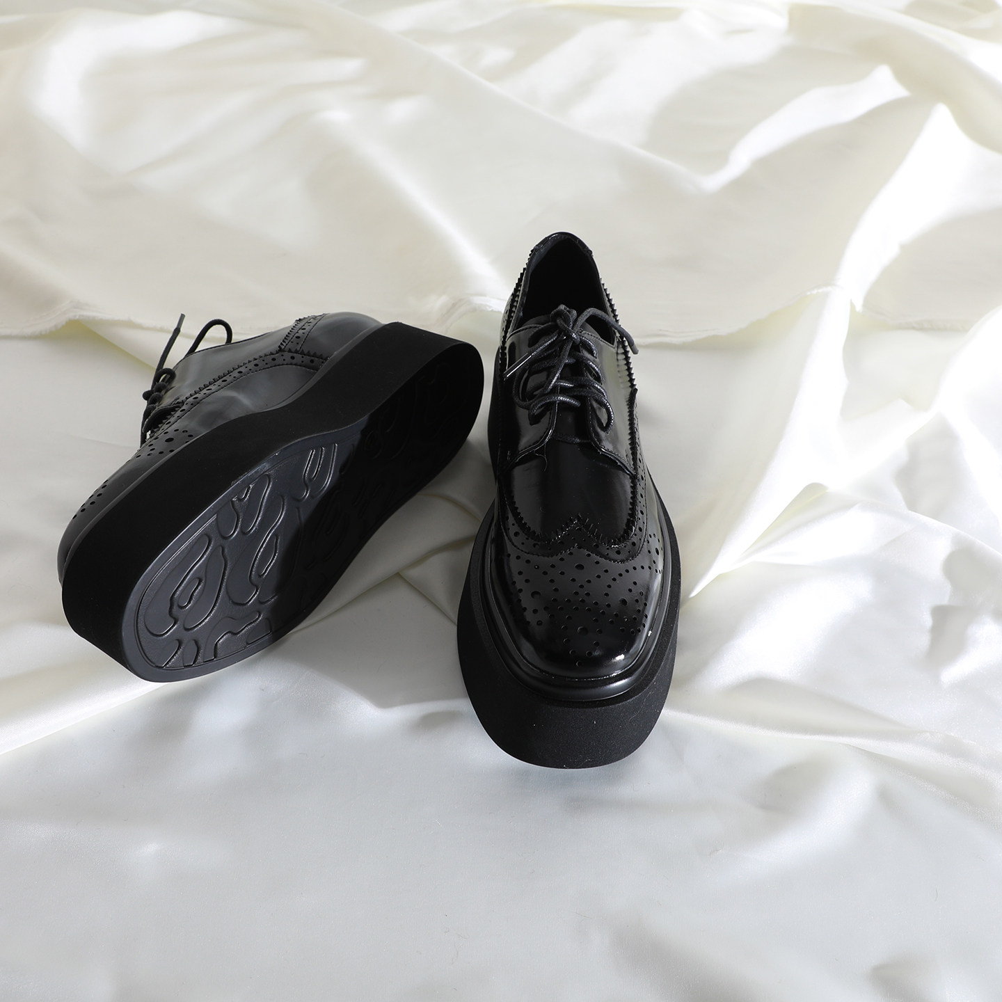 莲花府邸2026春季复古深口鞋系带休闲小皮鞋百搭厚底牛皮女鞋单鞋,淘宝优惠券,粉丝福利购,淘宝优惠卷