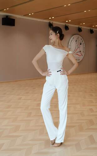 傲睨舞服拉丁舞服摩登舞服上衣练舞教课夏季两穿连体操服Q88 - 图3