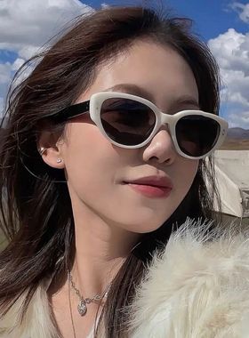 复古欧美辣妹猫眼墨镜女