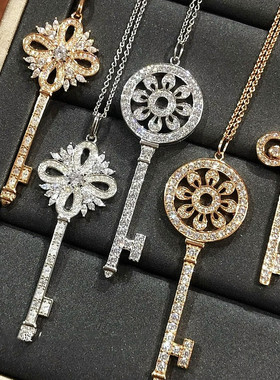 精工钥匙项链女纯银玫瑰金满钻鸢尾花圣诞雪花钥匙毛衣链秋冬气质