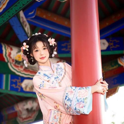 新款原创汉服清代印花古装旗装延吉旗袍公主清朝格格旅拍装连衣裙 - 图1