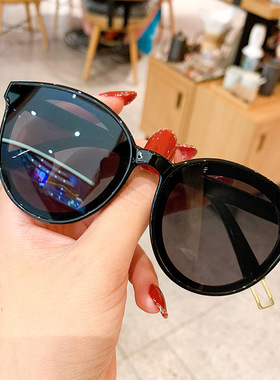 防紫外线男孩女童时尚流太阳镜