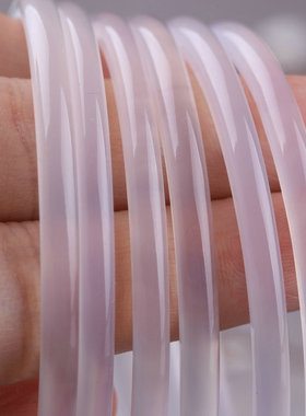 小巧冰透玉髓叮当镯女简约大方