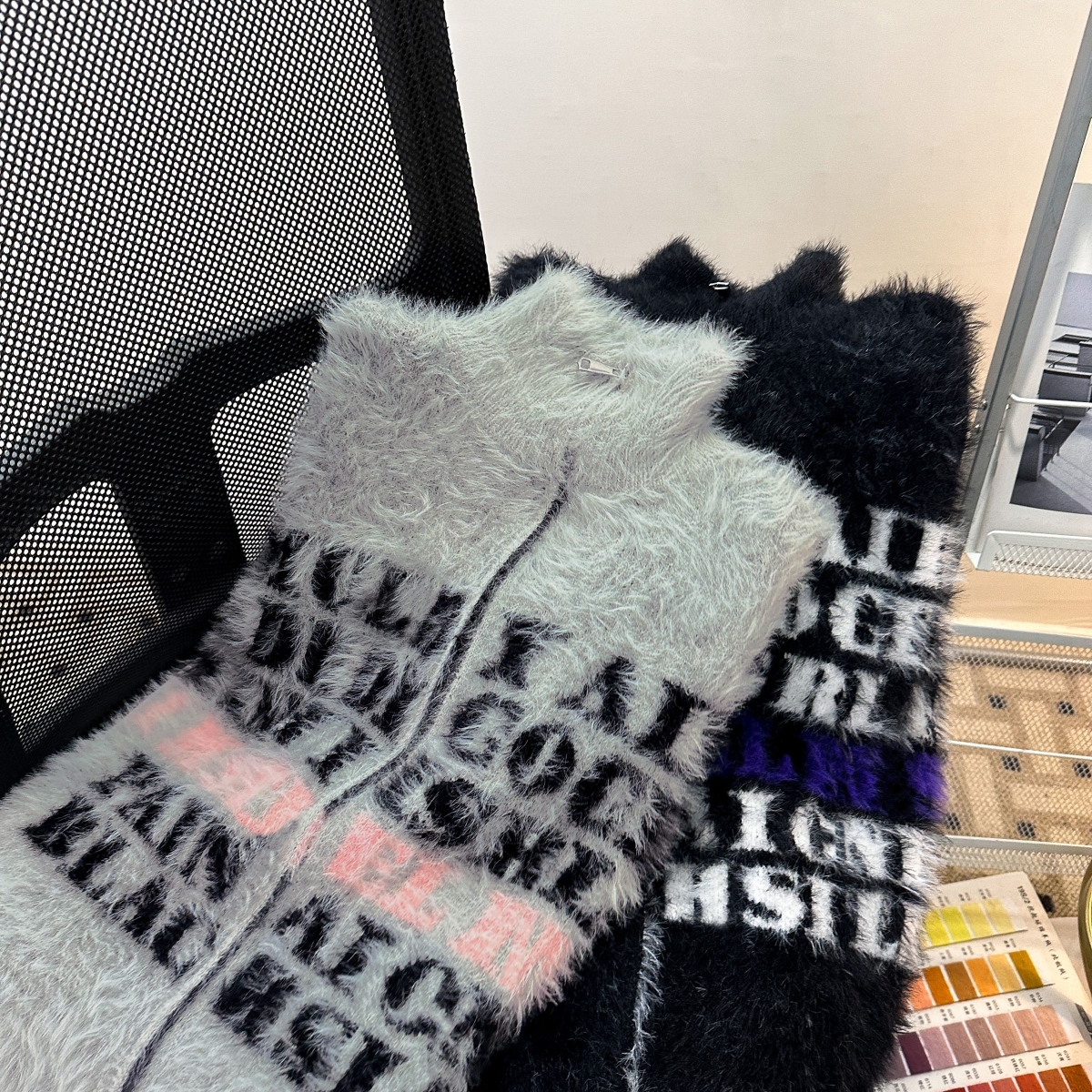 美式复古字母提花开衫毛衣针织衫男女慵懒风秋冬款情侣外套ins - 图3