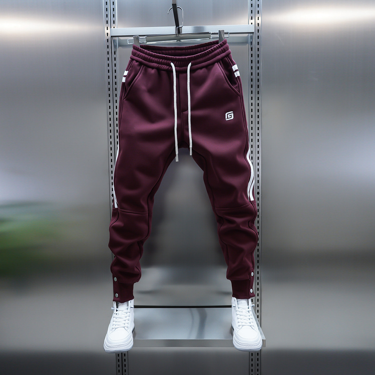 潮男士冬季加绒刺绣拼接束脚休闲裤百搭运动卫裤松紧腰宽松哈伦裤,淘宝优惠券,粉丝福利购,淘宝优惠卷