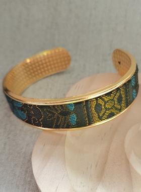 锦上添花蝴蝶花卉珐琅彩开口手镯时尚穿搭饰品手工布艺锦缎合金新