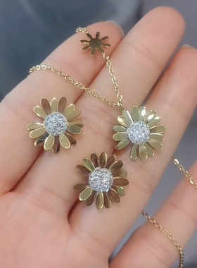 小雏菊高级感吊坠锁骨链