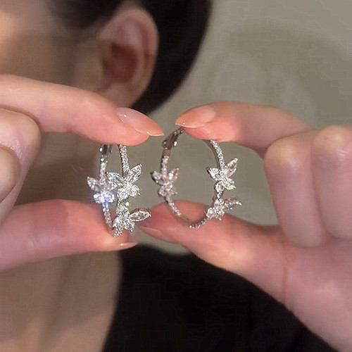 2024新款高级满锆石蝴蝶耳圈耳环轻奢小众设计气质百搭耳钉耳饰女 - 图1