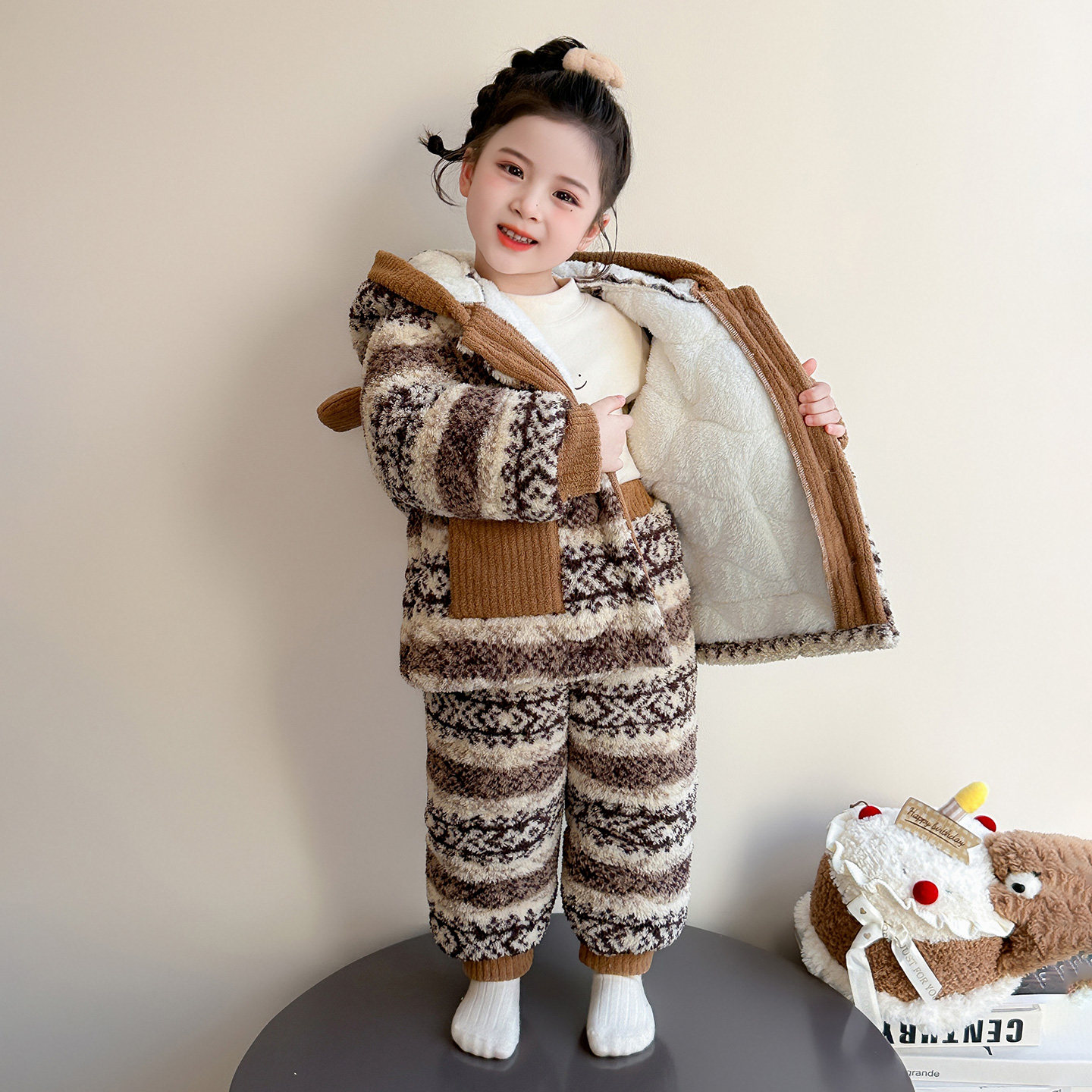女童睡衣冬新款珊瑚绒连帽开衫套装宝宝法兰绒加绒加厚保暖家居服,淘宝优惠券,粉丝福利购,淘宝优惠卷