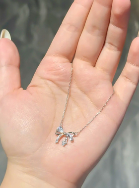迪士尼锆石蝴蝶结项链女轻奢小众锁骨链气质高级感银饰生日礼物