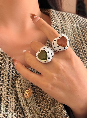 其他女合金欧美时髦爱心斑点戒指