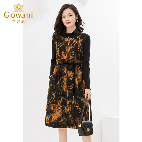 乔万尼新品连衣裙软糯亲肤绵羊毛百搭长裙EI4E526