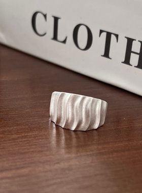 小众设计褶皱雾面戒指女哑光时尚百搭气质开口指环网红个性食指戒