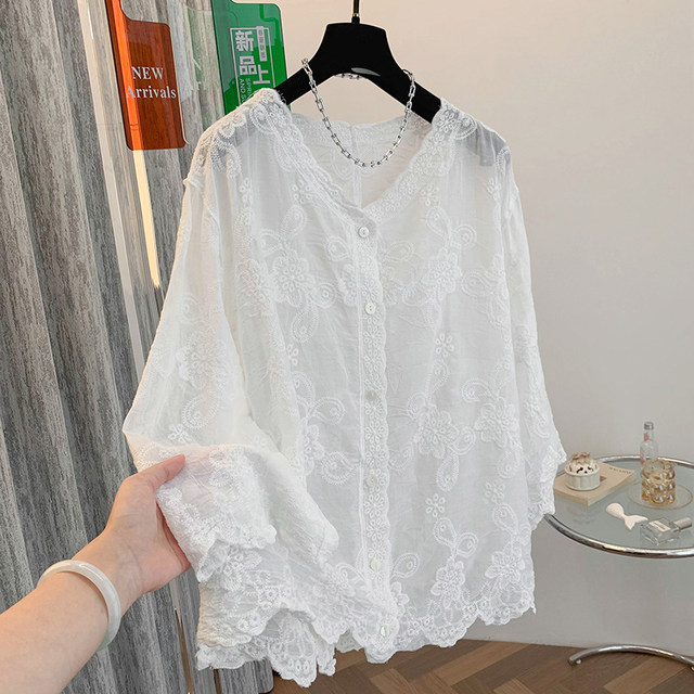 ເສື້ອຍືດຄໍຄໍ V-sleeve 3-quarter ຫວານເກົາຫລີ