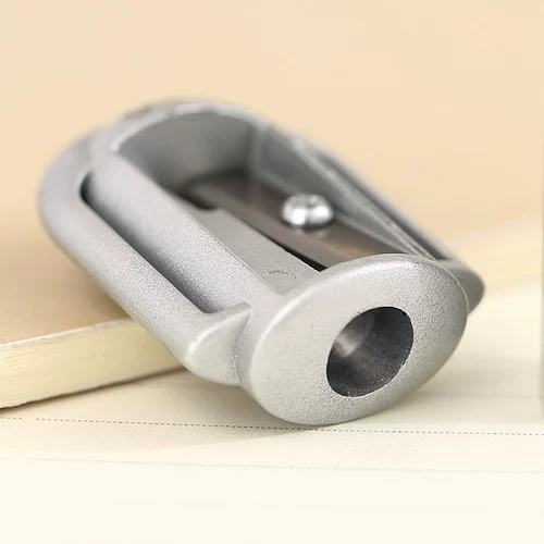 Металлическая прочная портативная точилка