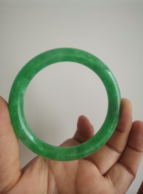 手镯天然缅甸a货圆条冰种翡翠