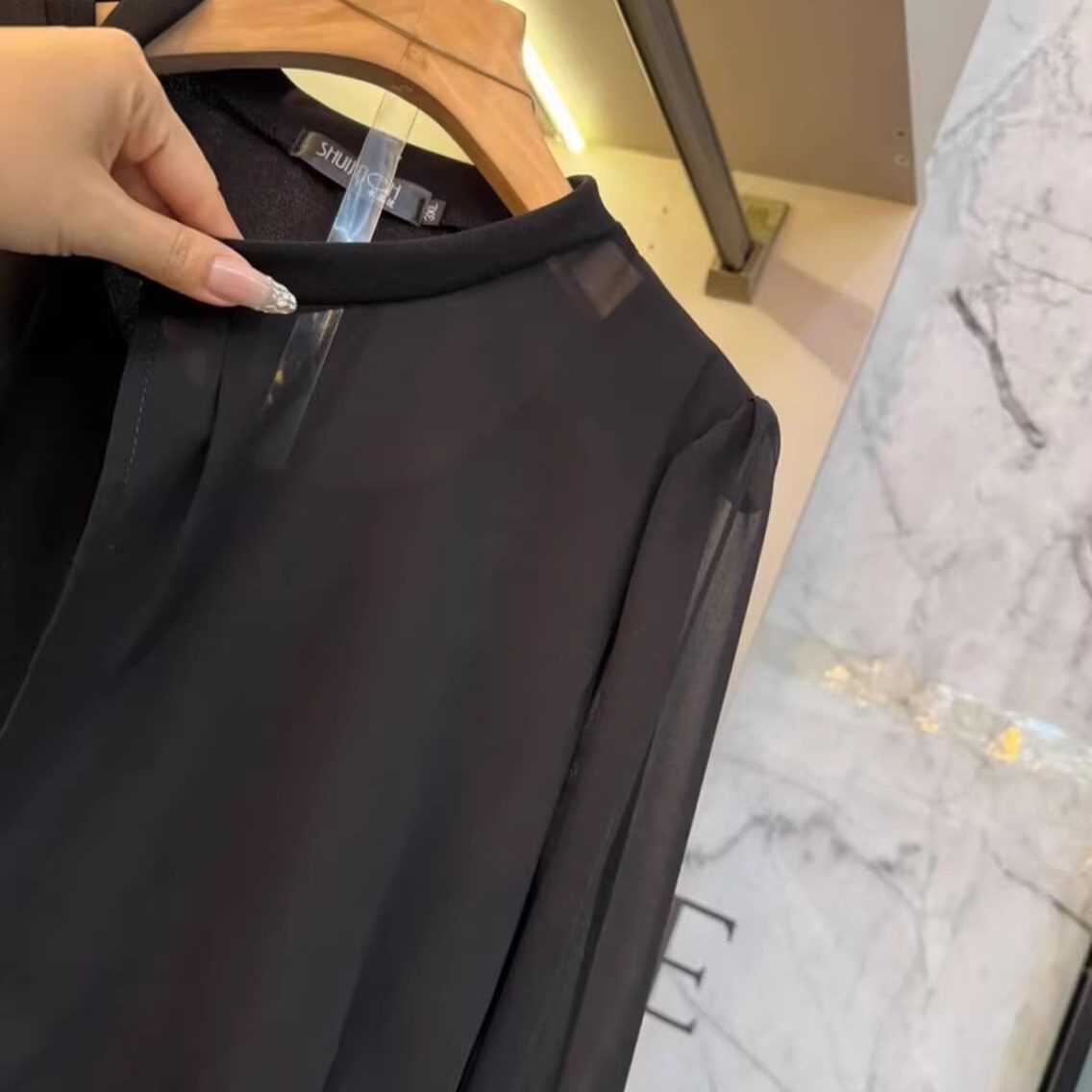 大码女装2025秋季新款设计感不规则木耳边上衣百搭裤子时尚两件套,淘宝优惠券,粉丝福利购,淘宝优惠卷