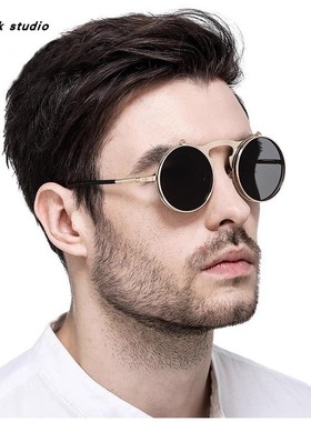 街拍男女情侣款太阳镜偏光朋克