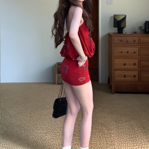 塞纳花园 木耳边挂脖碎花连衣裙女收腰显瘦包臀短裙夏季气质洋气 - 图2