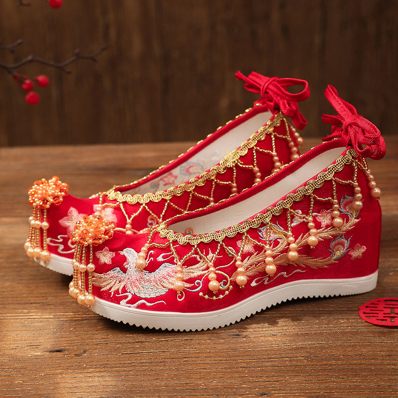 秀禾服婚鞋女中式金色搭配汉服鞋子成人内增高古风绣花鞋古装布鞋,淘宝优惠券,粉丝福利购,淘宝优惠卷