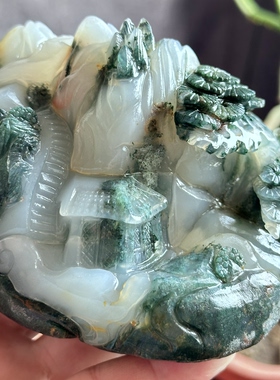 天然绿草玛瑙原石一体水草巧雕亭台楼阁绿松山景细磨砂质地摆件