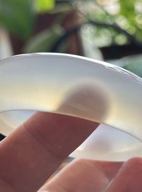 云臻阁天然海洋玉髓高冰加宽冰透冷白马料白冰玛瑙手镯57口径