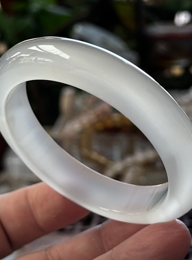 天然马料海洋玉髓高冰白冰加厚冰透玛瑙手镯冰种冰感质地60口径