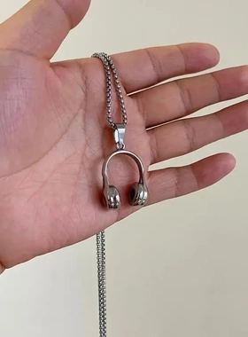 悦动旋律音乐耳机吊坠项链新款