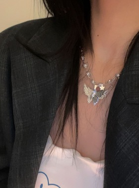 女蝴蝶珍珠设计感项链