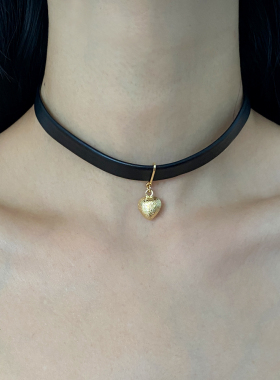金属皮质女爱心吊坠项圈锁骨链
