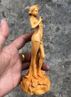 崖柏黄杨木中式拿扇凤凰旗袍美女