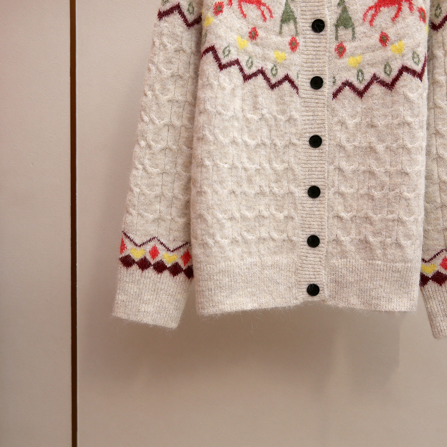 深圳南油高端女装春季新款法式费尔岛撞色圆领毛绒绒针织衫外套女,淘宝优惠券,粉丝福利购,淘宝优惠卷