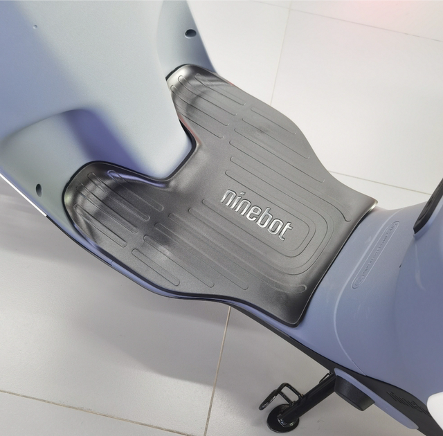 No. 9 electric vehicle Bmax original floor mats