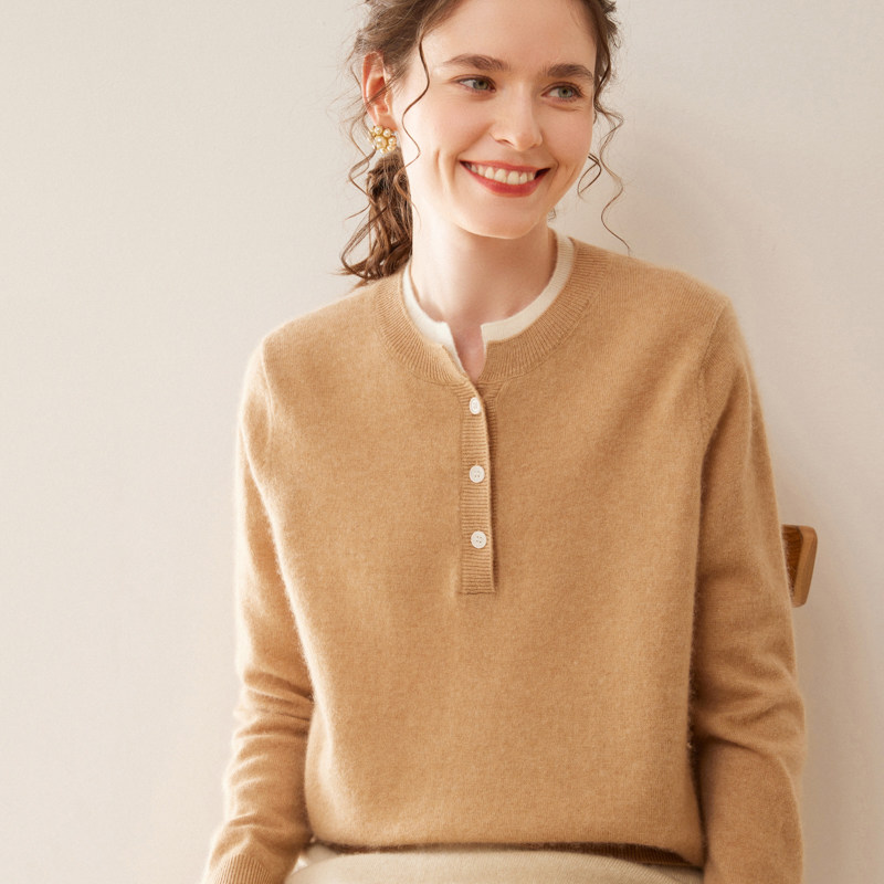 戎美衣尚圆领撞色羊绒衫女宽松亲肤柔软毛衣气质高级感针织打底衫,淘宝优惠券,粉丝福利购,淘宝优惠卷