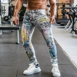 Спортивные эластичные дышащие окрашенные приталенные джинсы для спортзала для тренировок