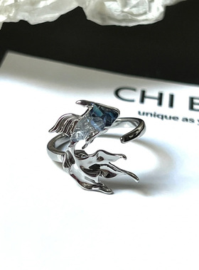 Dopamine Vault」深海之息.蓝色小鱼晶石海浪戒指小众设计感指环