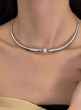 欧美风几何弯钩珍珠项链女轻奢高级感链条锁骨链冷淡风颈链女配饰