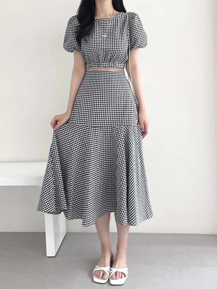 韩国chic夏季复古气质格子泡泡袖短款衬衫+高腰荷叶边半身裙套装