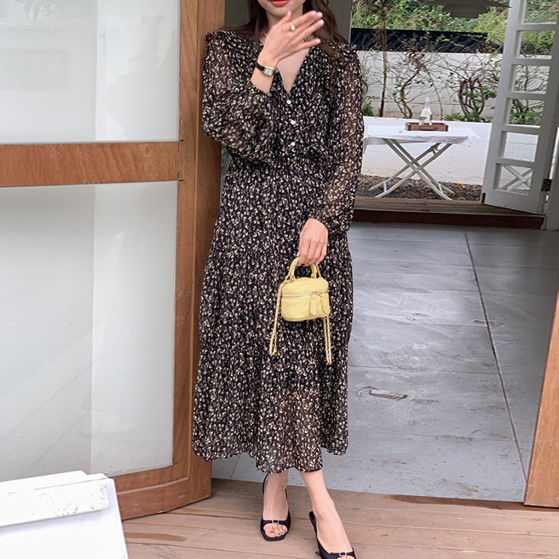 韩国chic秋季复古温柔V领满屏碎花拼接荷叶边高腰显瘦桔梗连衣裙 - 图2